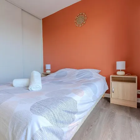 Apartment Le Lagon Bleu - La Rochelle